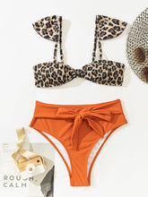 Conjunto de bikini de dos piezas con estampado de leopardo
